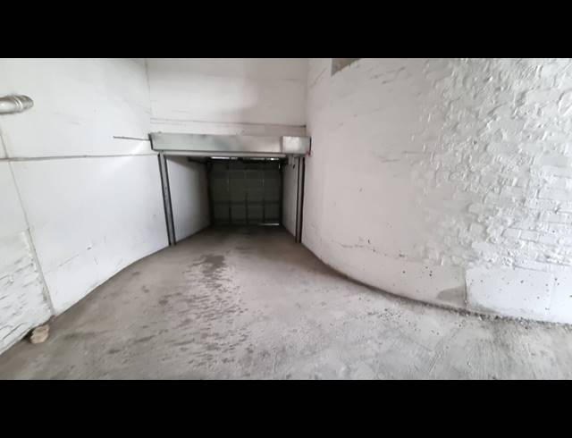 1,753M² WAREHOUSE RENTED IN SALT RIVER